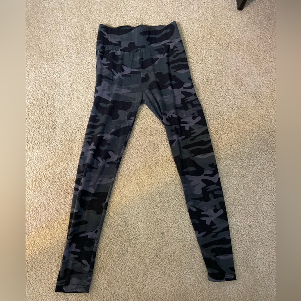 Camo leggings